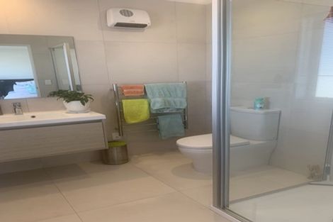 Photo of property in 22 Matairangi Avenue, Totara Heights, Auckland, 2105