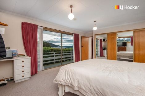 Photo of property in 303 Brockville Road, Brockville, Dunedin, 9011