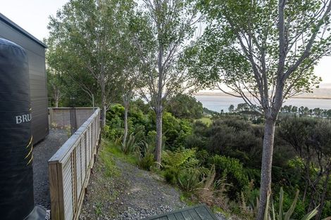 Photo of property in 54 Rotomanu Rise, Western Lake, Featherston, 5773