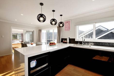 Photo of property in 5 Bellcroft Place, Belmont, Auckland, 0622