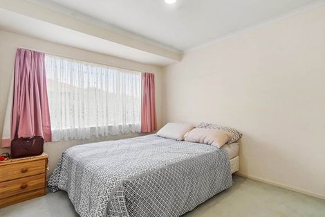 Photo of property in 30 Millington Place, Huntington Park, Auckland, 2013