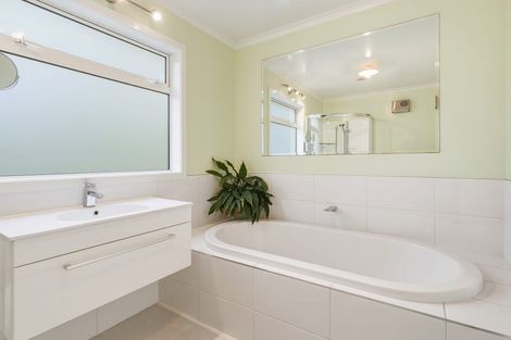 Photo of property in 2 Leyden Terrace, Andersons Bay, Dunedin, 9013