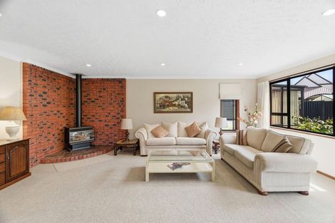 Photo of property in 12 Swithland Place, Avonhead, Christchurch, 8042