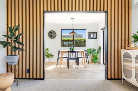 Photo of property in 207b Ngatai Road, Otumoetai, Tauranga, 3110