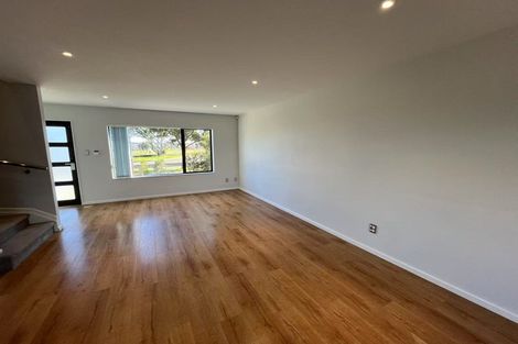 Photo of property in 62 Bordeaux Parade, Te Atatu South, Auckland, 0610