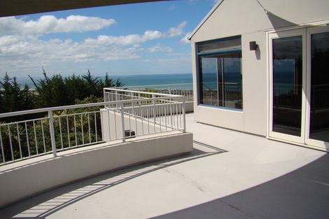 Photo of property in 143 Moncks Spur Road, Redcliffs, Christchurch, 8081