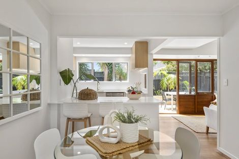 Photo of property in 2/76 Francis Street, Hauraki, Auckland, 0622