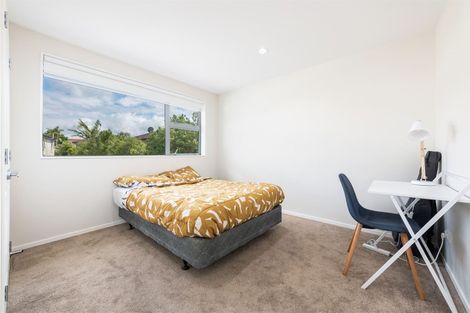 Photo of property in 96 San Valentino Drive, Henderson, Auckland, 0612