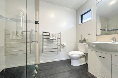 Photo of property in 40 Cresswell Place, Johnsonville, Wellington, 6037