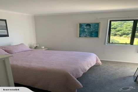 Photo of property in 2/19 Onslow Road, Khandallah, Wellington, 6035