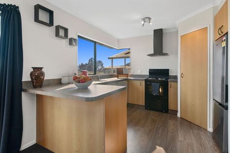 Photo of property in 17 Mansfield Road, Owhata, Rotorua, 3010