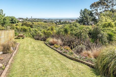 Photo of property in 104 Mount View Road, Bastia Hill, Whanganui, 4500
