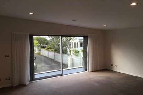 Photo of property in 126 Wheturangi Road, Greenlane, Auckland, 1051