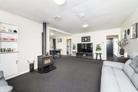 Photo of property in 5 Carey Street, Longburn, Palmerston North, 4412