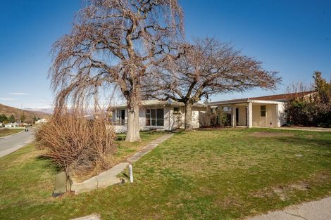 Photo of property in 56 Molyneux Avenue, Cromwell, 9310