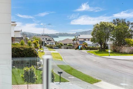 Photo of property in 12 Bowsprit Way, Whitby, Porirua, 5024