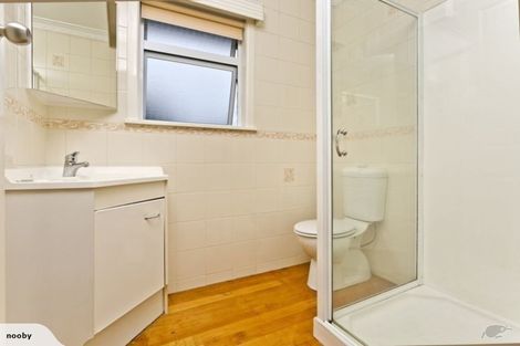 Photo of property in 1/19 Pupuke Road, Takapuna, Auckland, 0622