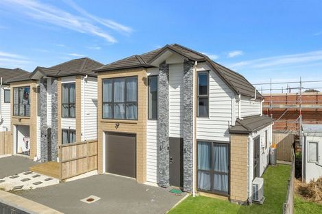 Photo of property in 84b Hutchinsons Road, Bucklands Beach, Auckland, 2014