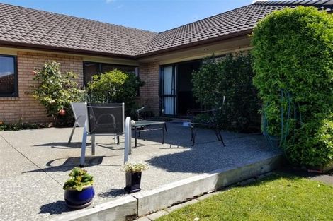 Photo of property in 14 Craigavon Drive, East Tamaki, Auckland, 2013