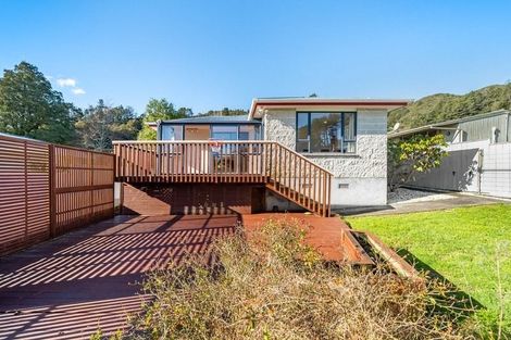 Photo of property in 94 Manuka Street, Stokes Valley, Lower Hutt, 5019