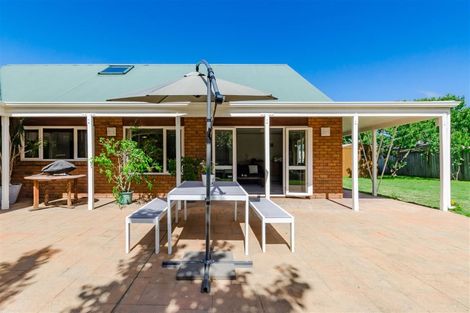 Photo of property in 9 Compass Court, Paraparaumu, 5032