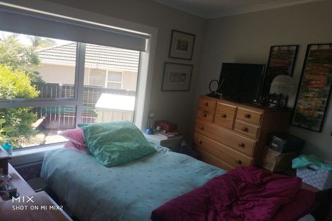Photo of property in 2/1 Willow Way, Sunnyhills, Auckland, 2010