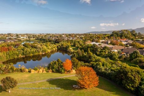 Photo of property in 7 Jade Lane, Paraparaumu, 5032