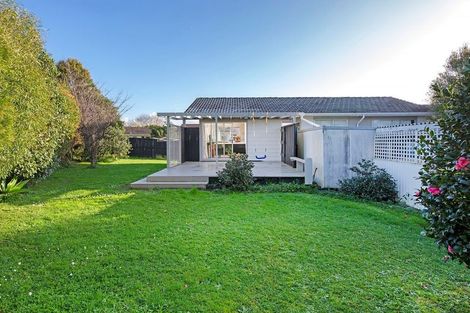 Photo of property in 2/36 Archmillen Avenue, Pakuranga Heights, Auckland, 2010