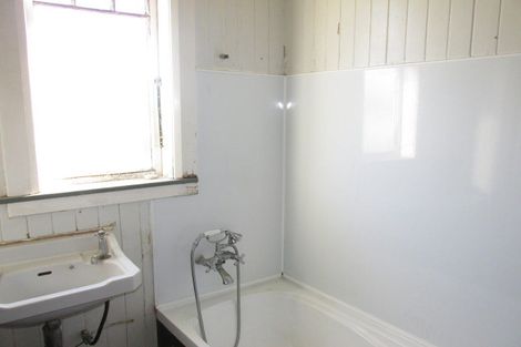 Photo of property in 5 Crarer Street, Wairoa, 4108