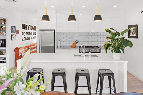 Photo of property in 8 Matai Grove, Greytown, 5712