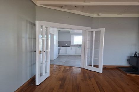 Photo of property in 1/12 Golf Road, New Lynn, Auckland, 0600