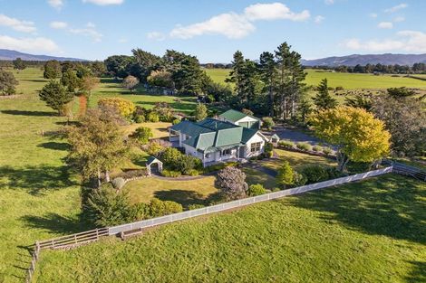 Photo of property in 52 Longwood Road, South Featherston, Featherston, 5771