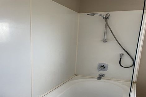 Photo of property in 31/218 Captain Springs Road, Onehunga, Auckland, 1061