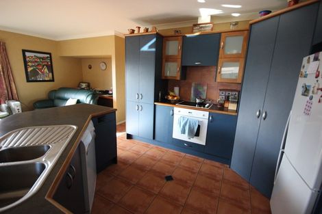 Photo of property in 16 Presidential Drive, Milson, Palmerston North, 4414