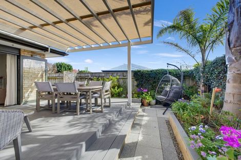 Photo of property in 32 Purnell Street, College Estate, Whanganui, 4500
