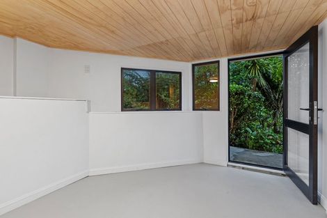 Photo of property in 92 Braemar Road, Castor Bay, Auckland, 0620