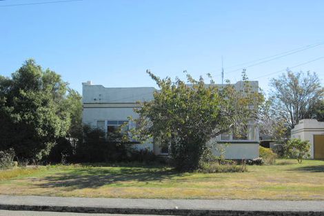 Photo of property in 56 Harris Street, Waimate, 7924