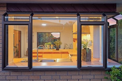Photo of property in 4 Rhinevale Close, Henderson, Auckland, 0612