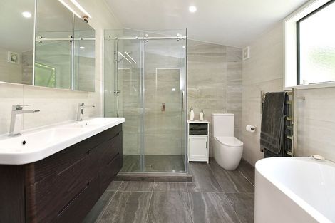 Photo of property in 30 Cochrane Avenue, Arkles Bay, Whangaparaoa, 0932