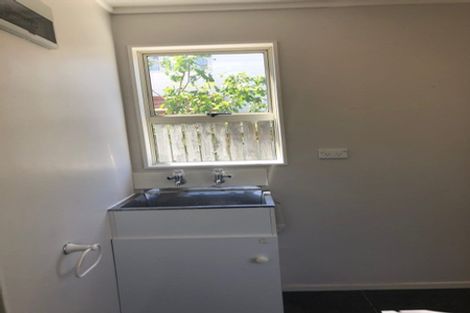 Photo of property in 106b Moorefield Road, Johnsonville, Wellington, 6037