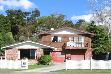Photo of property in 10 Johnswood Grove, Clouston Park, Upper Hutt, 5018