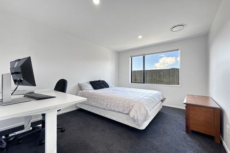 Photo of property in 46 Montgomery Crescent, Kinloch, Taupo, 3377