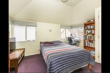 Photo of property in 25b The Quadrant, Miramar, Wellington, 6022