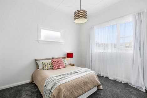 Photo of property in 37 Wesley Street, South Dunedin, Dunedin, 9012