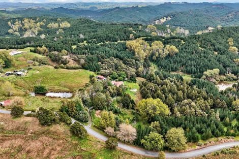 Photo of property in 196 Bull Road, Waiotira, 0193