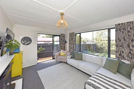 Photo of property in 9 Morrison Avenue, Northcote, Christchurch, 8052