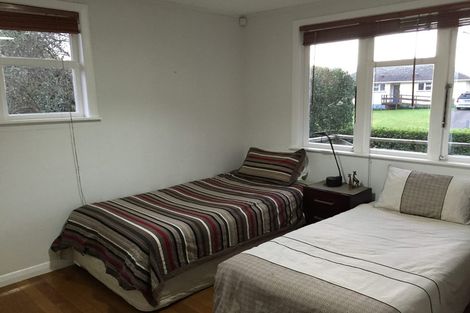 Photo of property in 5 Taratoa Street, Point England, Auckland, 1072