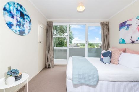 Photo of property in 1/26 Otakau Road, Milford, Auckland, 0620