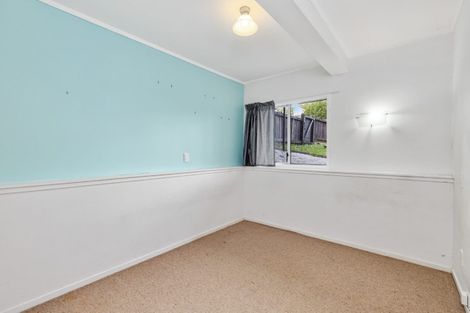 Photo of property in 2/12 Scarlock Avenue, Browns Bay, Auckland, 0630