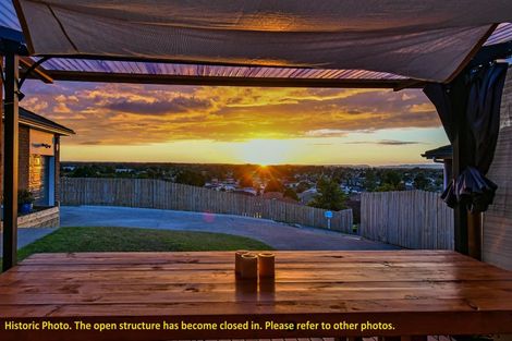 Photo of property in 17a Keri Vista Rise, Papakura, 2110